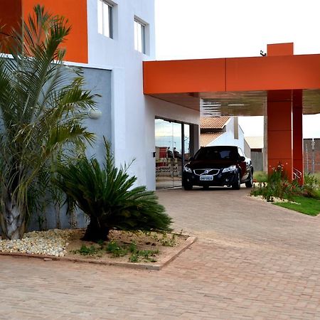 Semprehotel Três Lagoas エクステリア 写真
