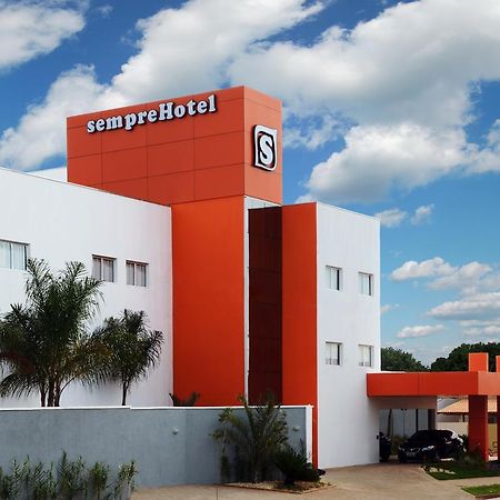 Semprehotel Três Lagoas エクステリア 写真