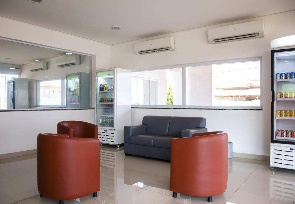 Semprehotel Três Lagoas エクステリア 写真